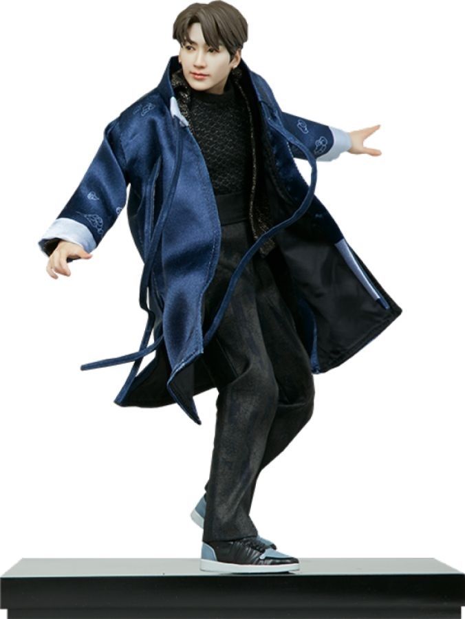 BTS - Jung Kook Deluxe Statue