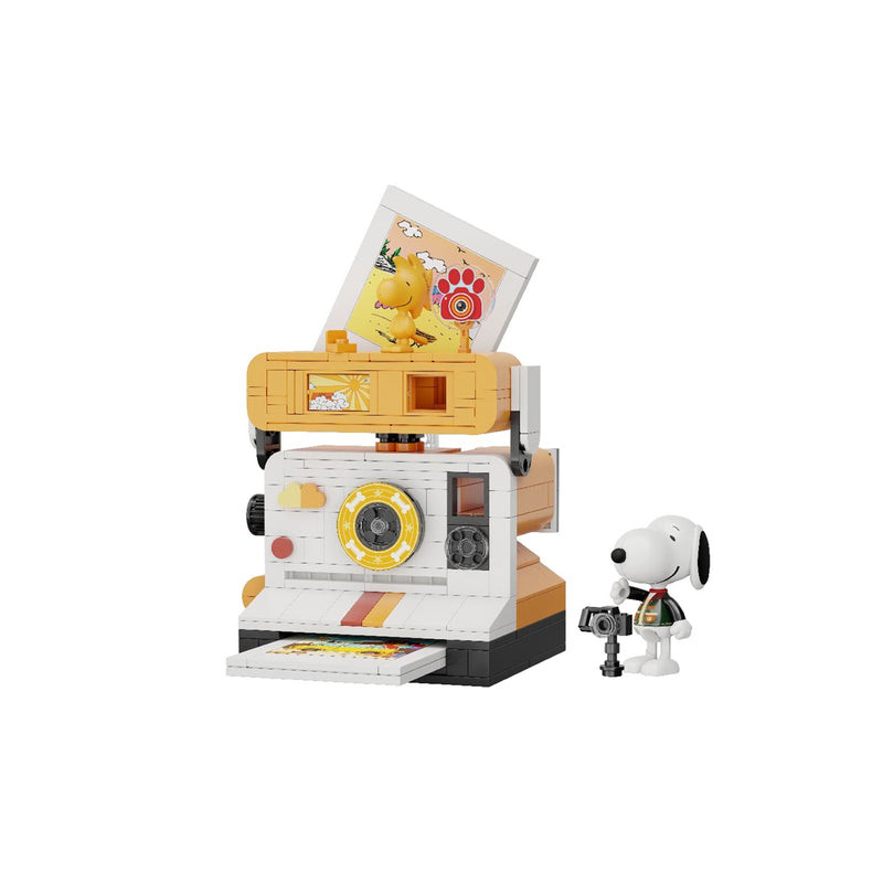 Snoopy Retro Time Series: Camera Brick Kit